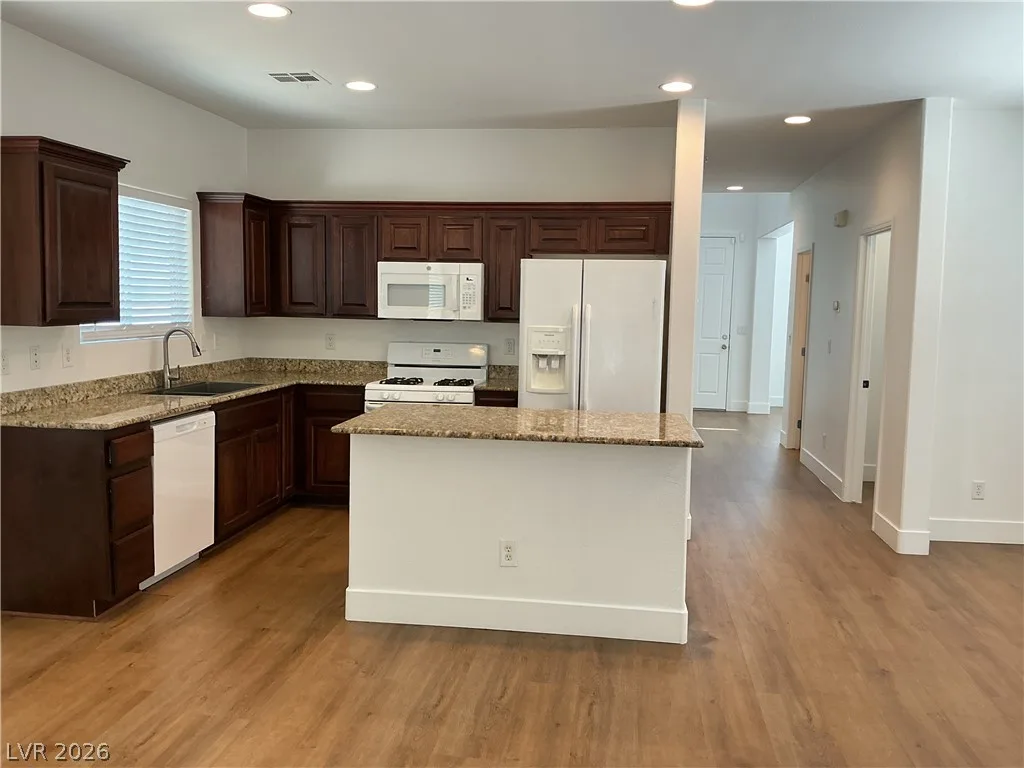 1080 East Eldorado Lane — photo 4