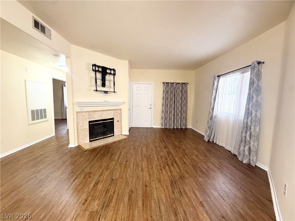 5250 South Rainbow Boulevard 1076 — photo 4