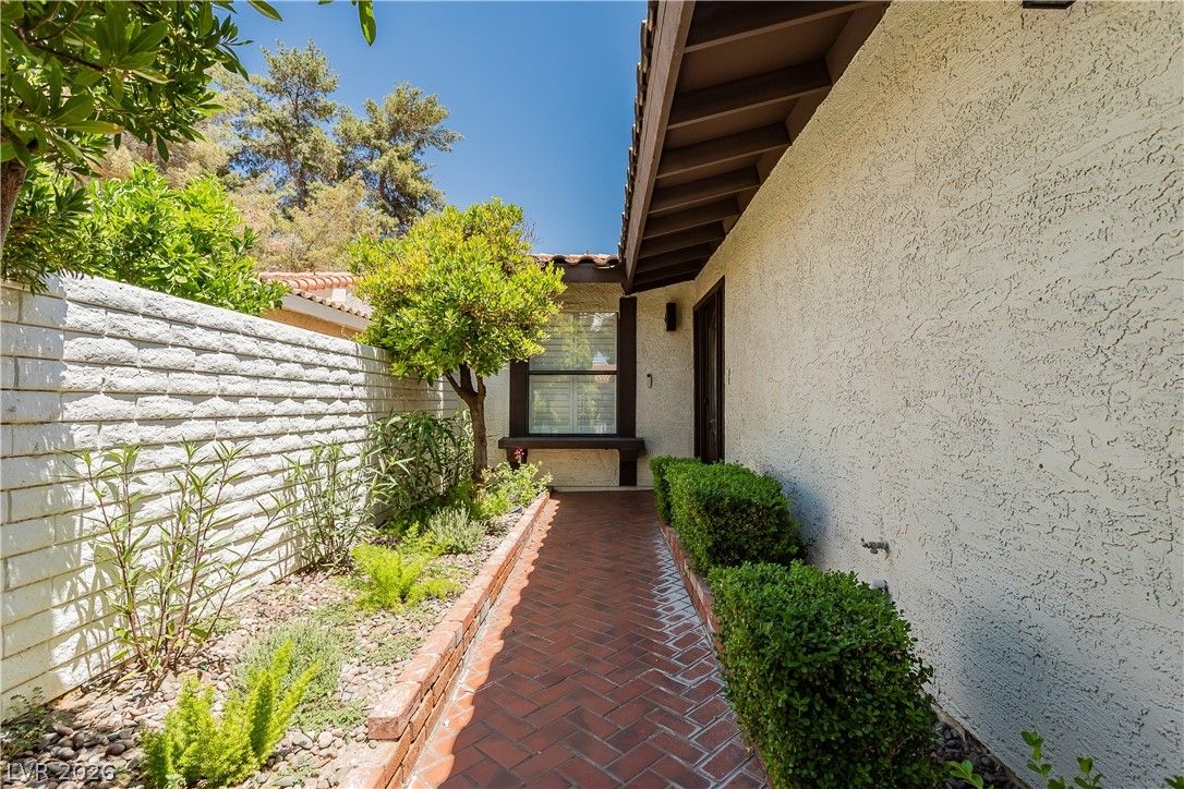 2117 Plaza Del Padre — photo 4