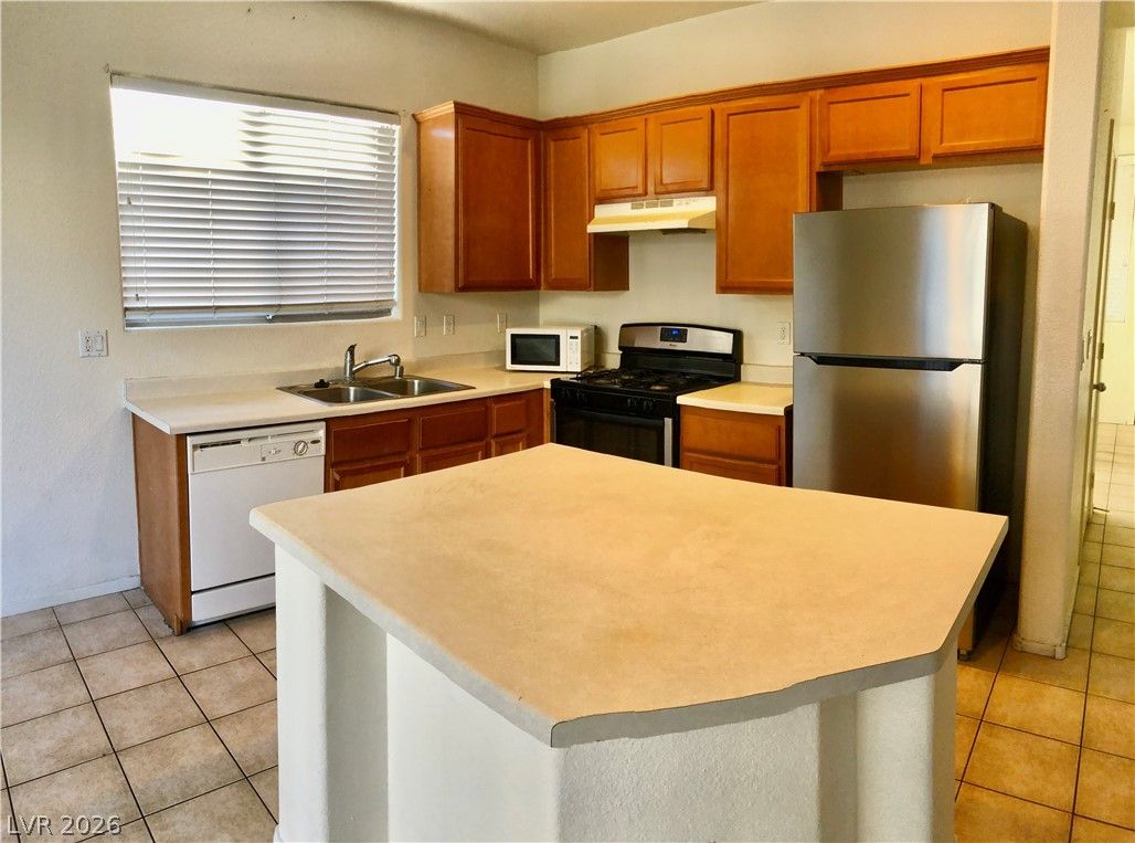 3525 MIDNIGHT MIST Court n/a — photo 5 of 15