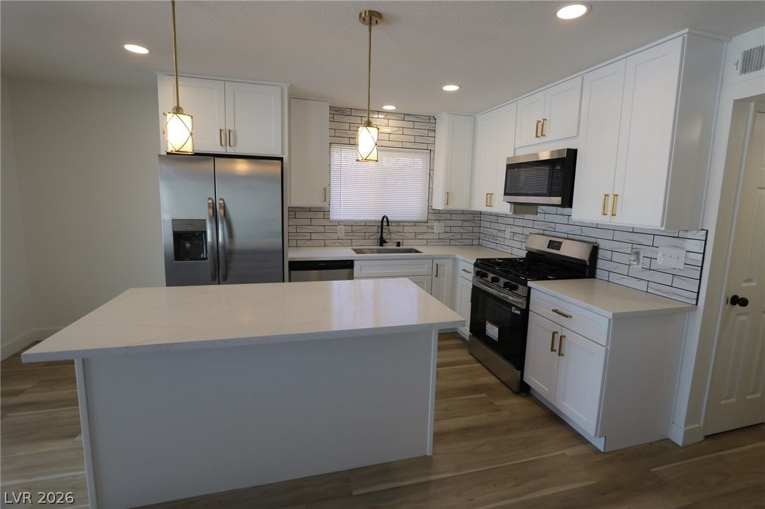 5157 San Anselmo Street — photo 1