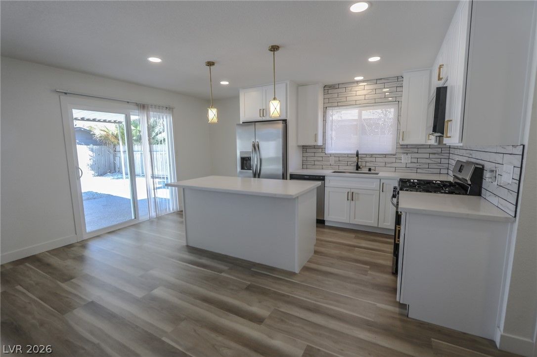 5157 San Anselmo Street — photo 2