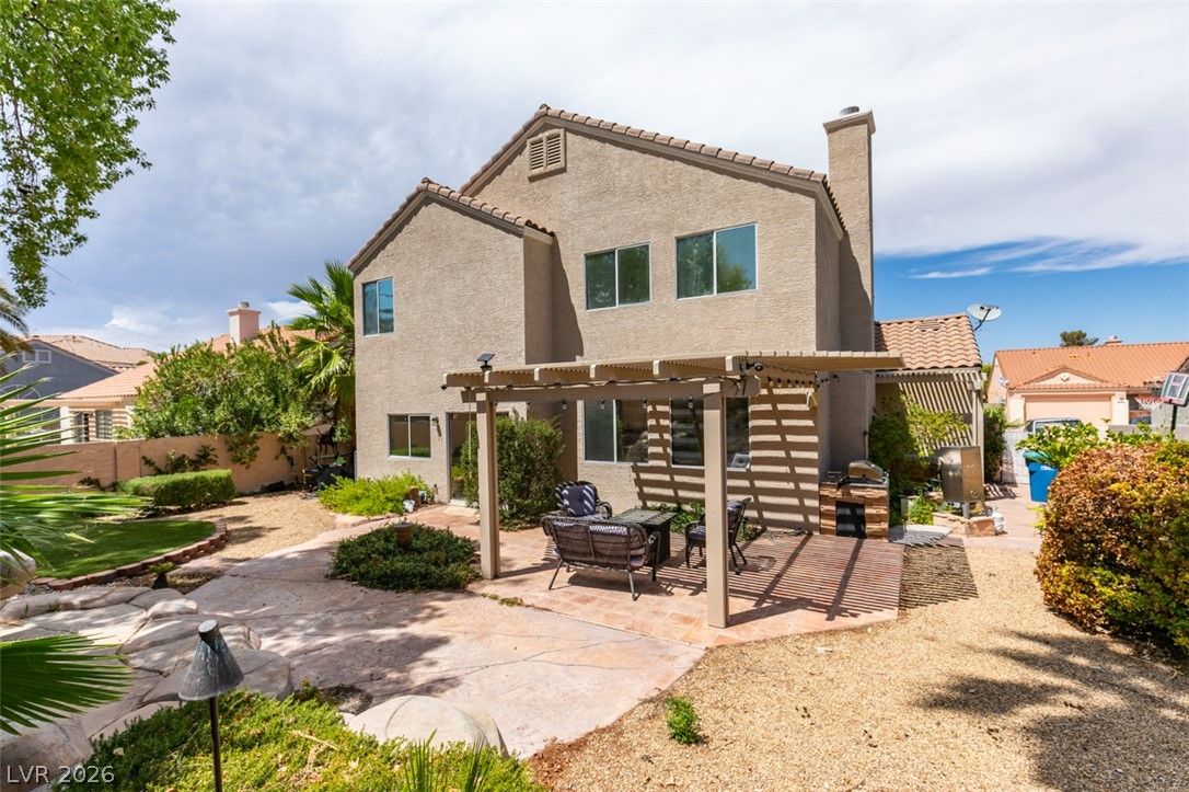 827 Fuerte Court — photo 2 of 28