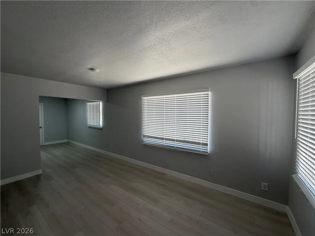 2111 Stewart Avenue A — photo 4