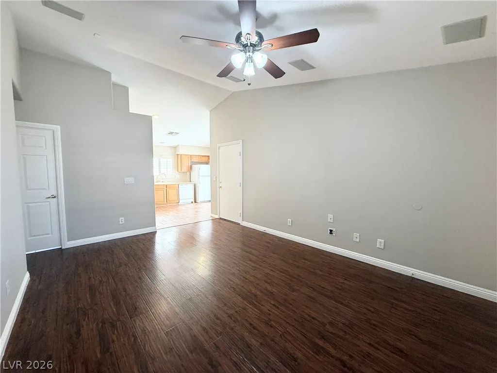8622 Lakota Street — photo 4