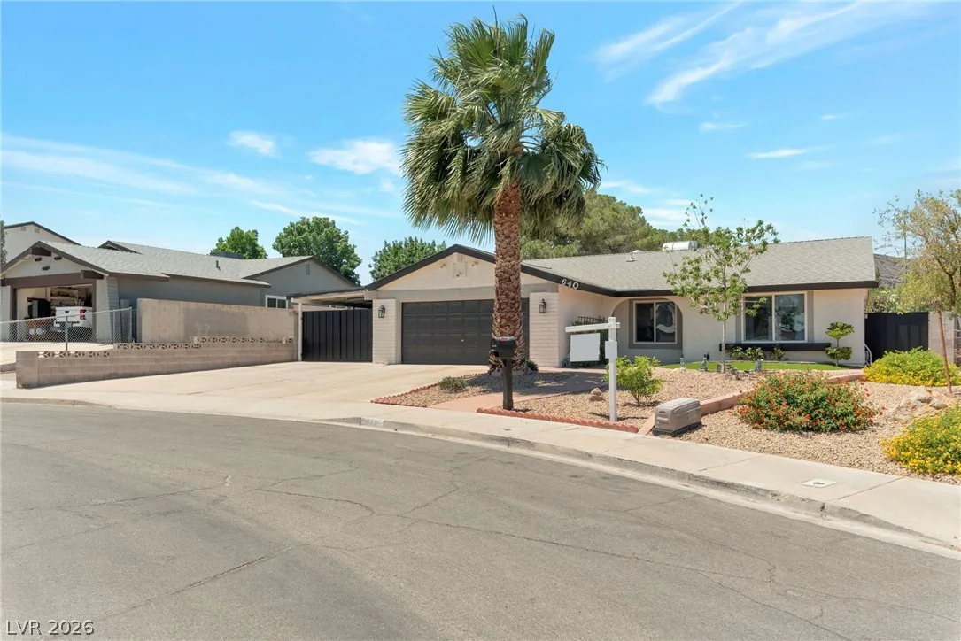 640 Summerland Drive — photo 2