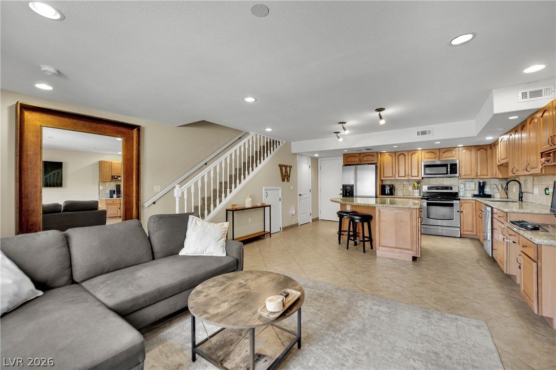 1324 Rawhide Street — photo 3
