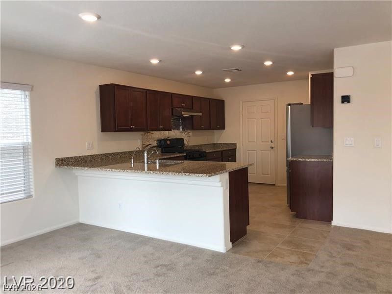 7576 SLIPPER ORCHID Street — photo 2