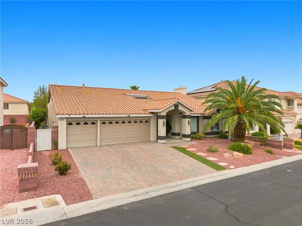 6540 Gossamer Fog Avenue — photo 2