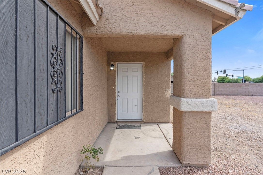 2045 Garnet Gable Avenue — photo 4