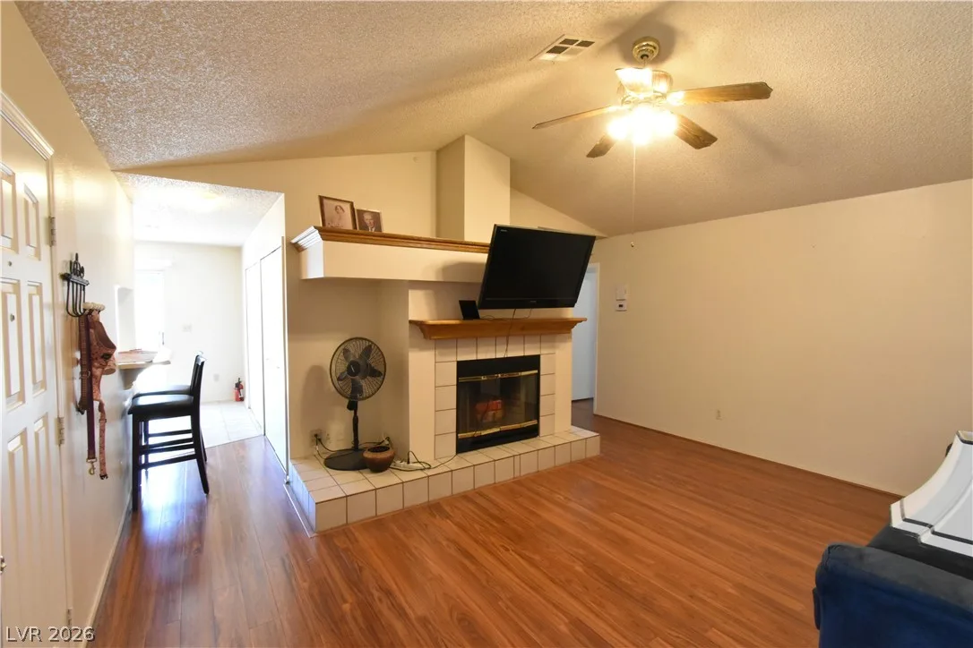 5851 Medallion Drive 101 — photo 5