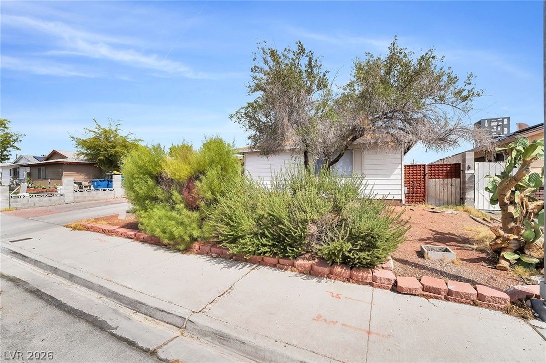 4672 Rita Drive — photo 4