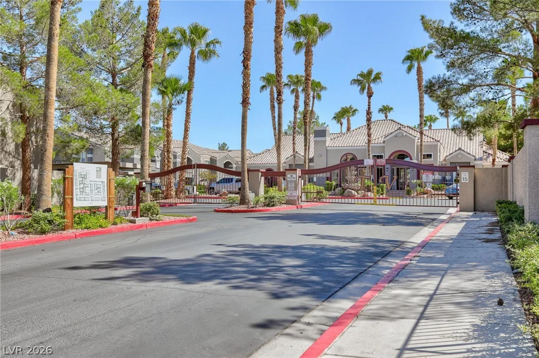 5055 West Hacienda Avenue 1021 — photo 4
