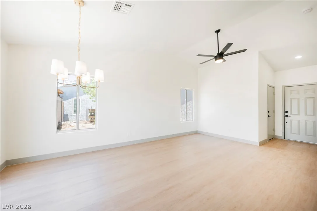 2329 Fields Street — photo 5