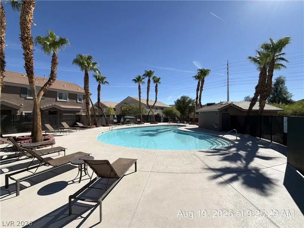 2327 Koho Drive 102 — photo 2