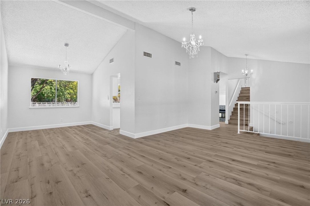 3670 Chama Avenue — photo 3