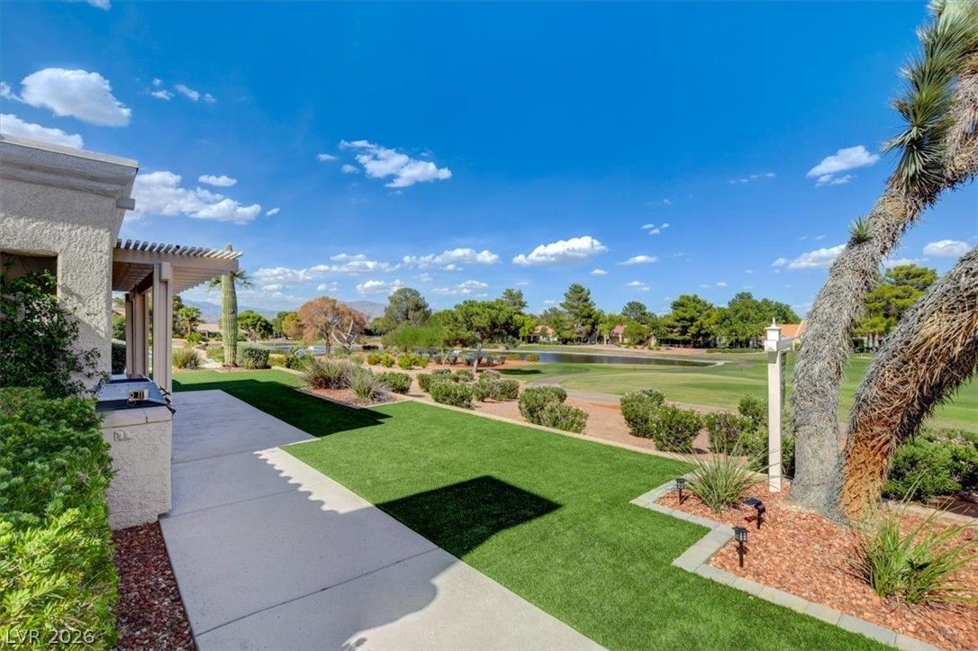 2900 Golfside Drive — photo 2