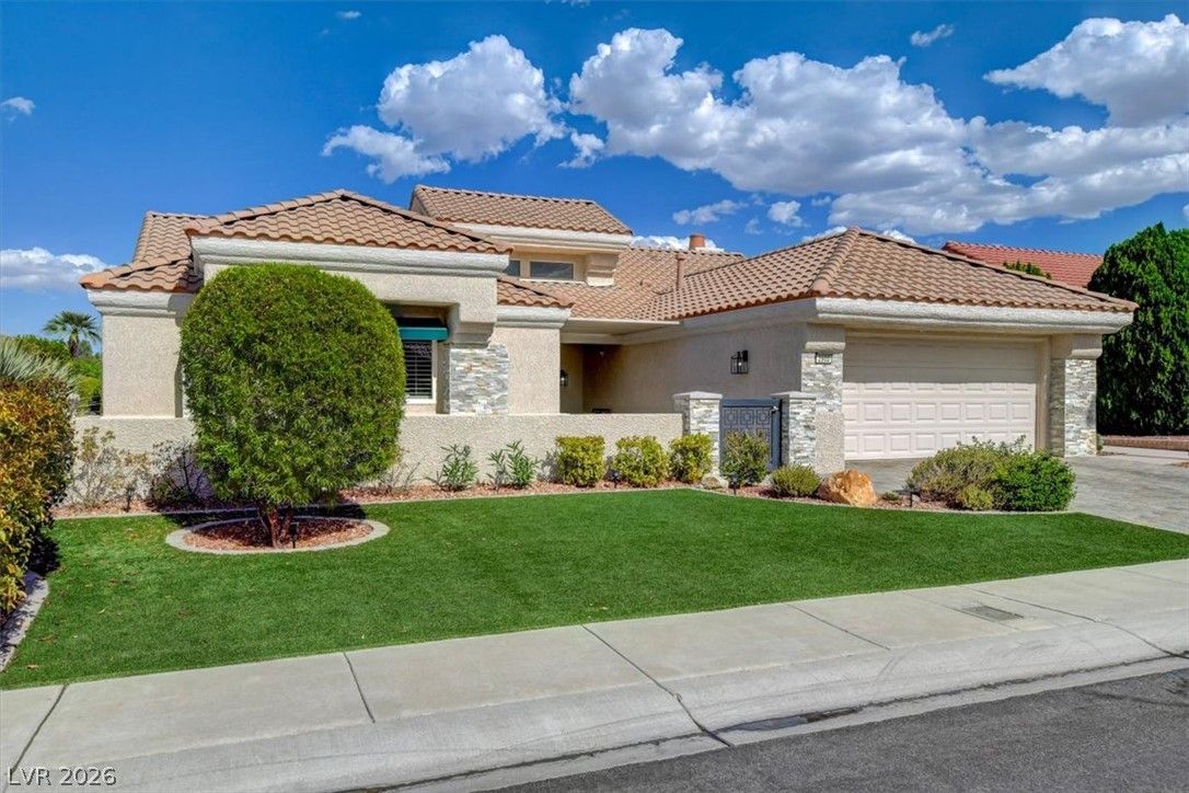 2900 Golfside Drive — photo 3