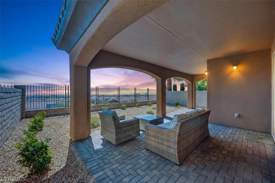 36 Berneri Drive — photo 2