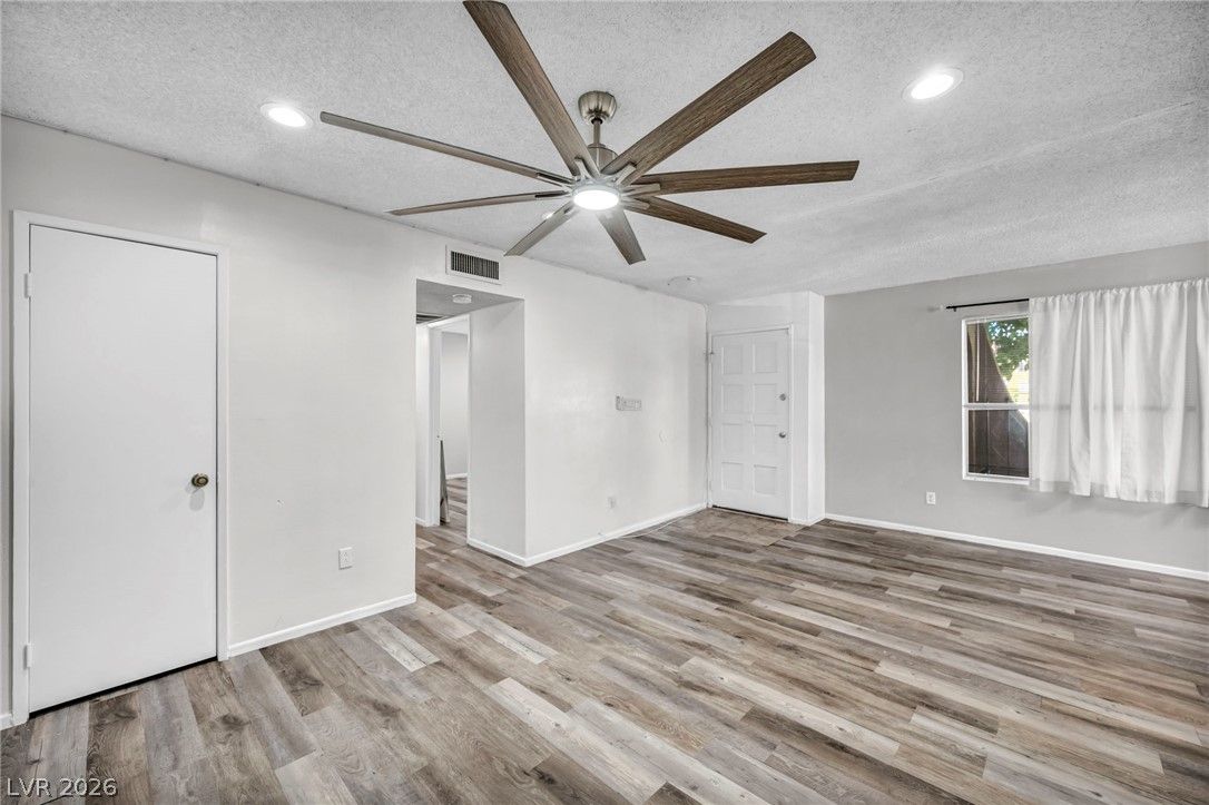 4607 Monterey Circle 1 — photo 5 of 27