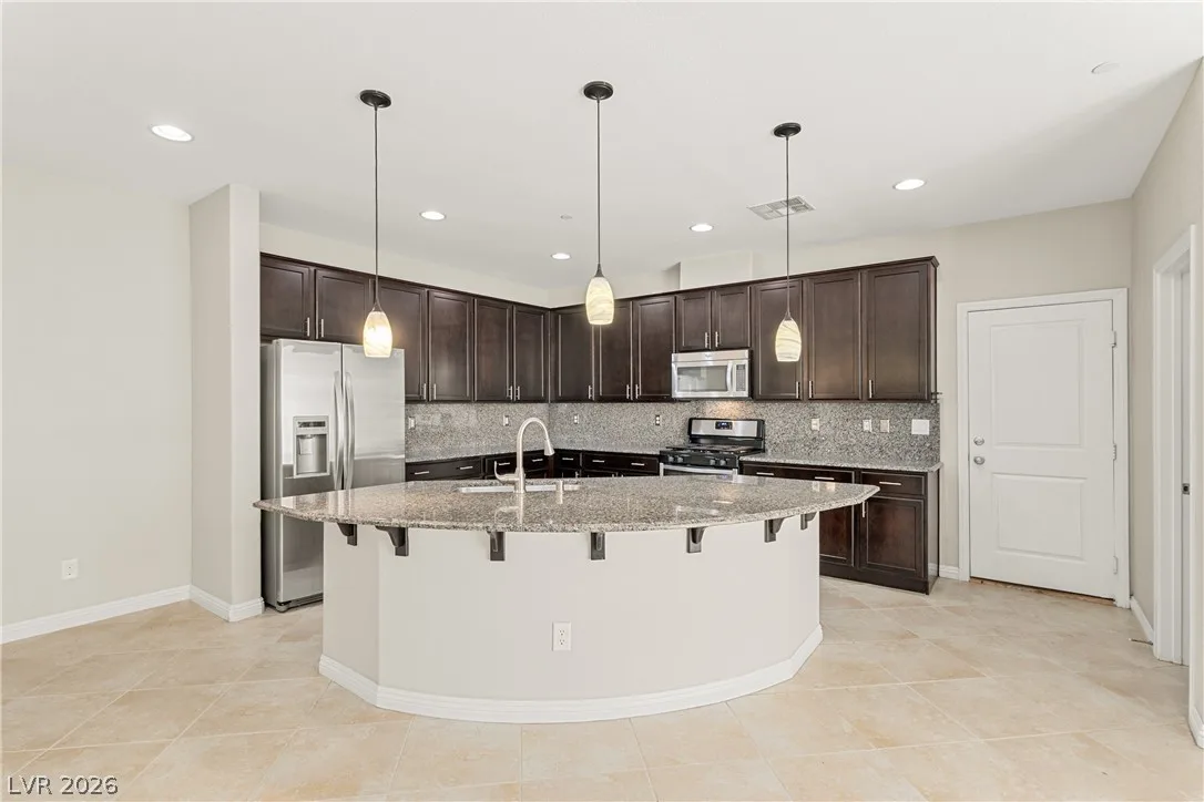 3045 Camino Rico Avenue — photo 2