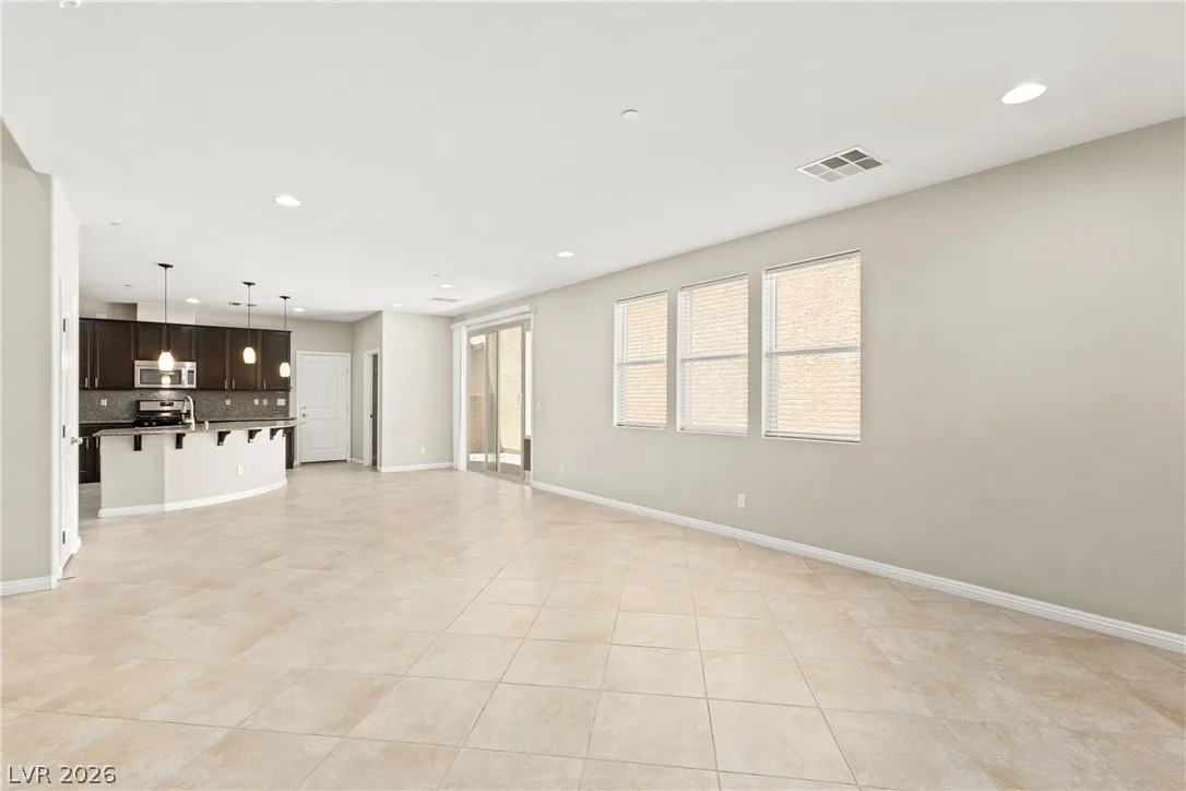 3045 Camino Rico Avenue — photo 3