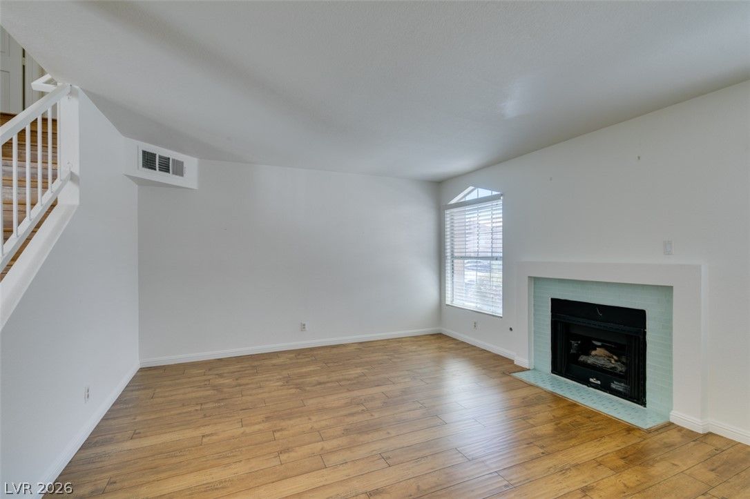 2838 Dawn Crossing Drive — photo 5 of 40