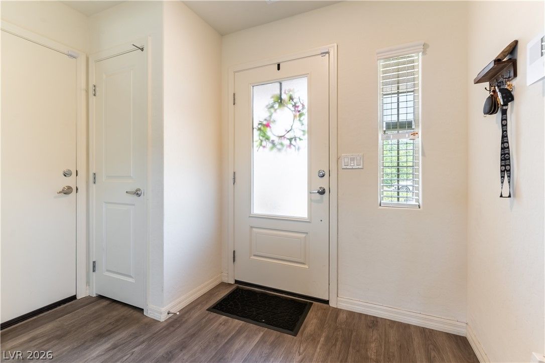 1589 Oro Grande Drive — photo 2 of 21