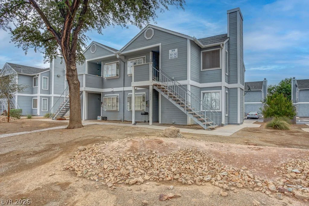 1926 Nebula Drive — photo 2