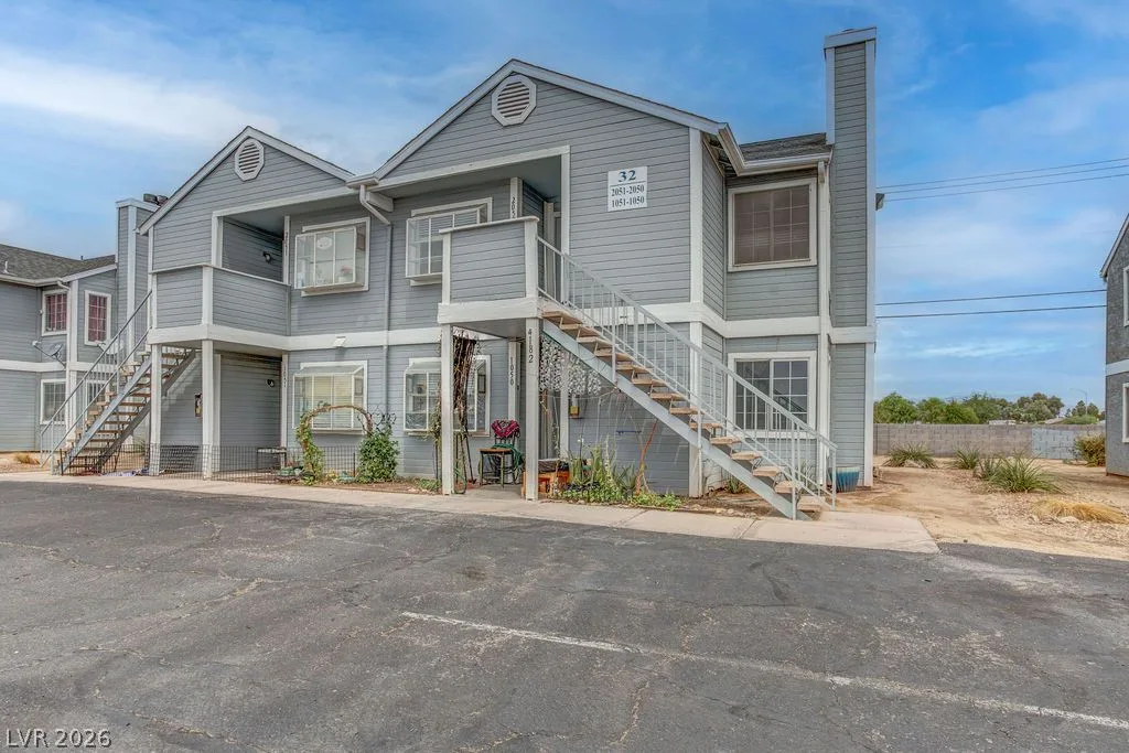 4182 Orbit Avenue — photo 3