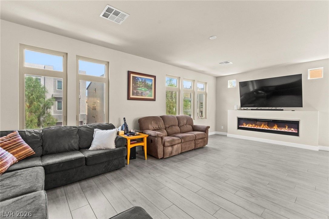 8145 Caldera Creek Street — photo 3