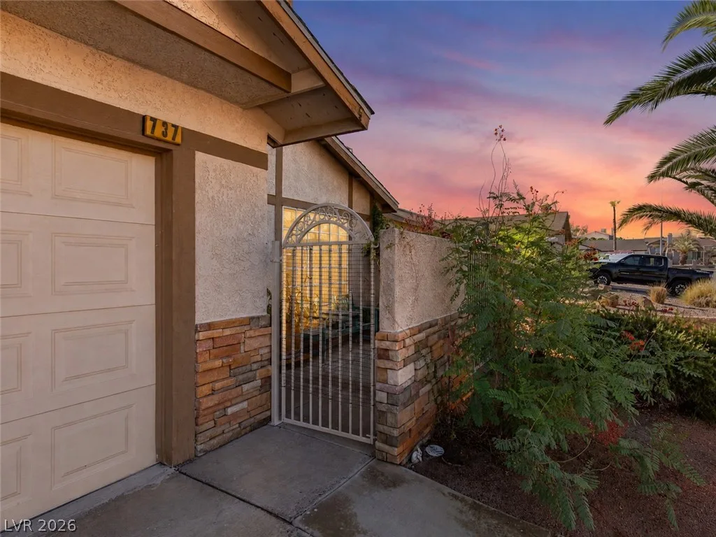 737 Brick Drive — photo 3