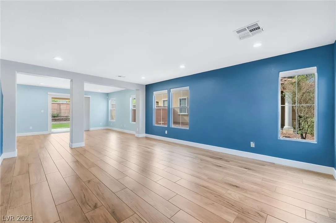 6097 Honeysuckle Ridge Street — photo 3