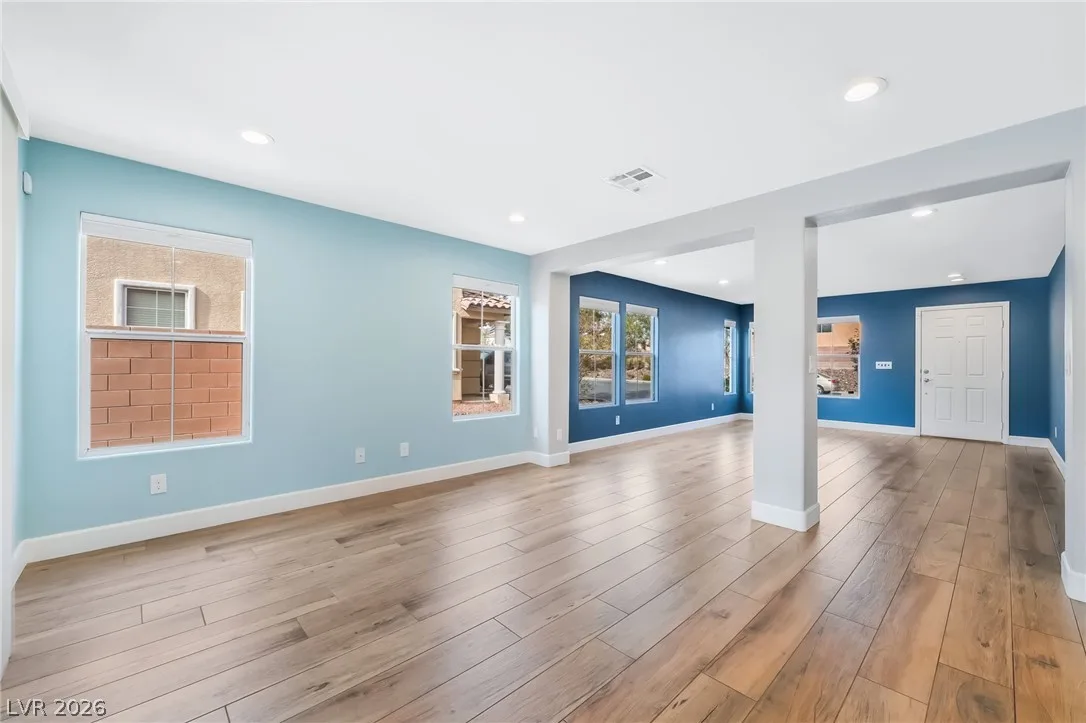 6097 Honeysuckle Ridge Street — photo 5