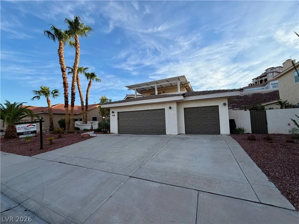 1135 Calico Ridge Drive — photo 2