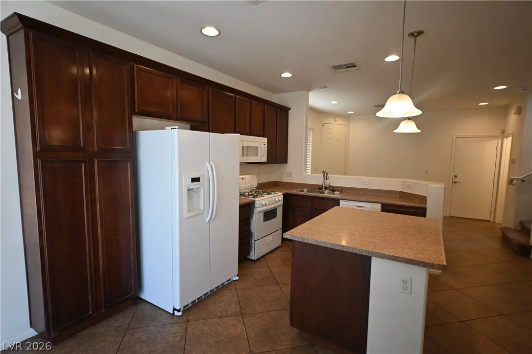 3661 Bella Legato Avenue — photo 4