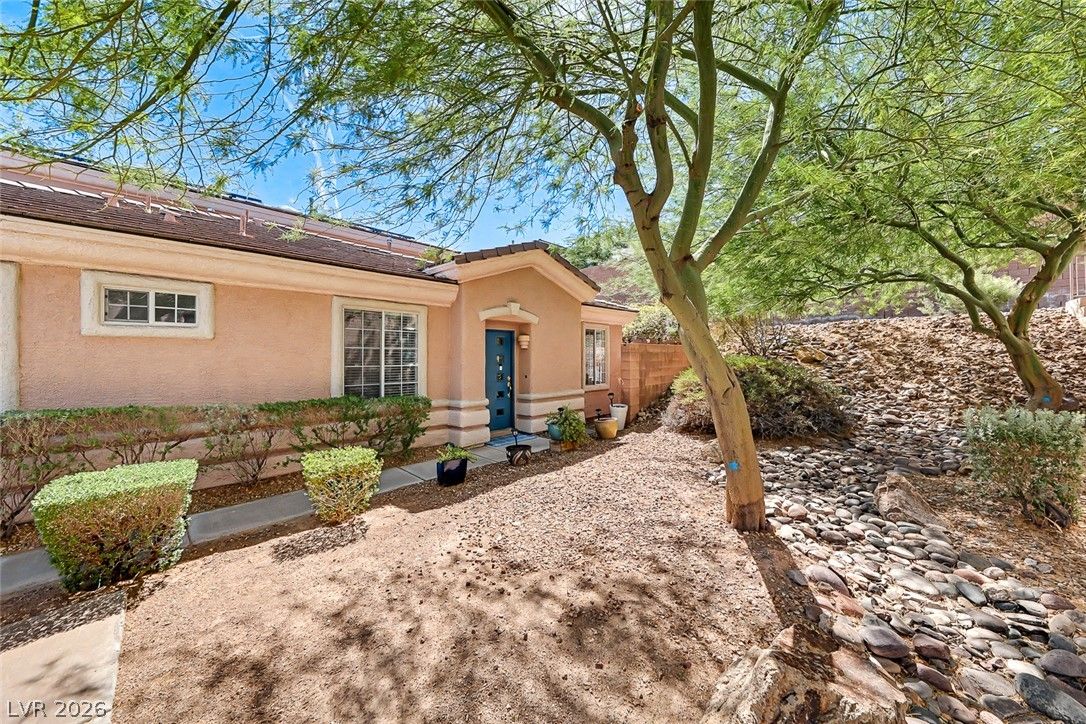 675 Solitude Point Avenue — photo 4