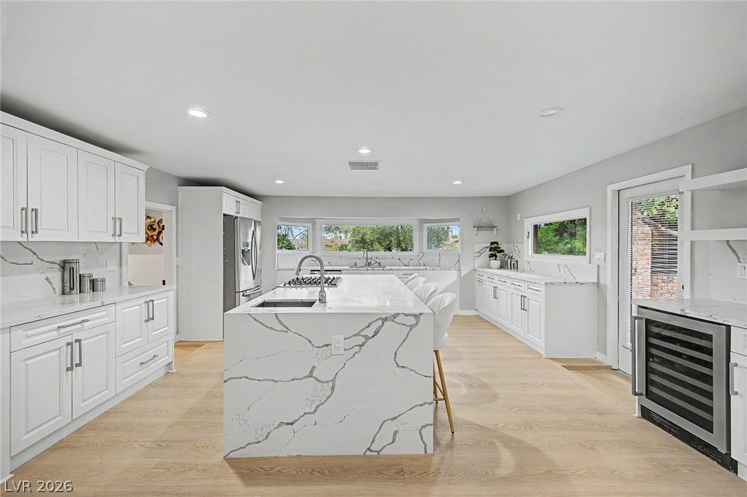1572 Santa Anita Drive — photo 4