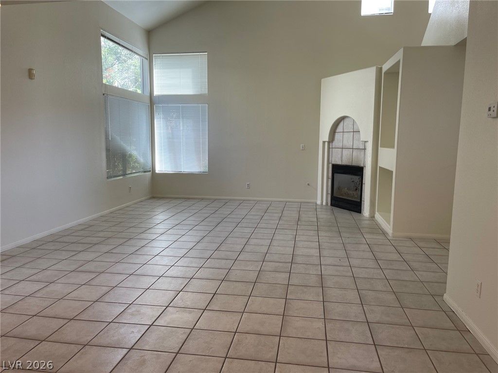 2025 Nightrider Drive — photo 3 of 18