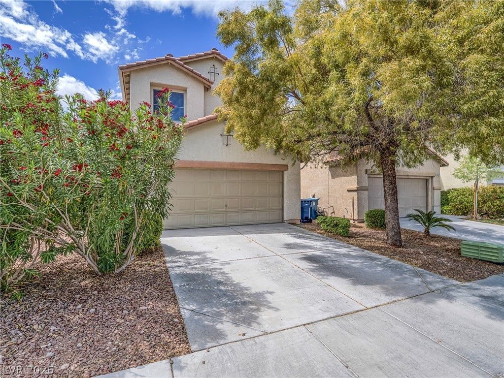 6581 Sunset Pines Street — photo 2