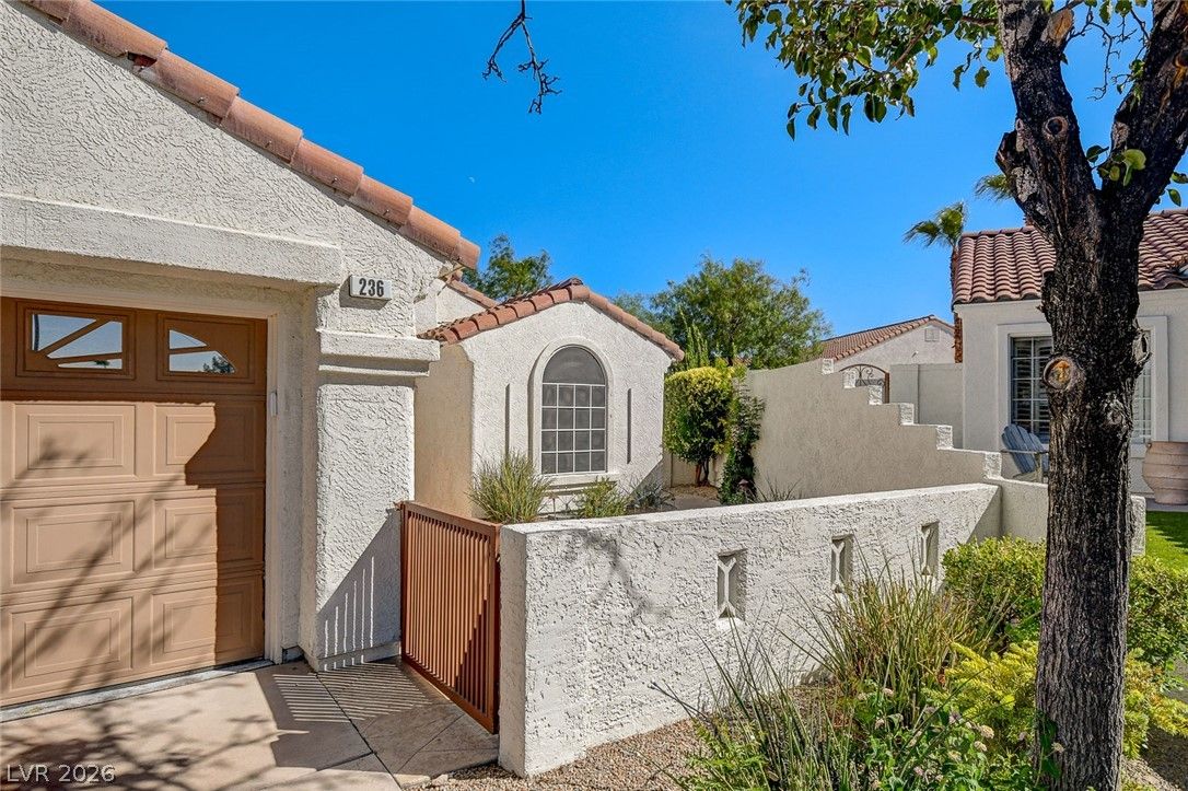 236 Misty Garden Street — photo 4