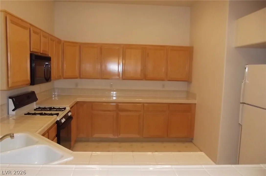 1776 FRANKLIN CHASE TE Terrace 0 — photo 3