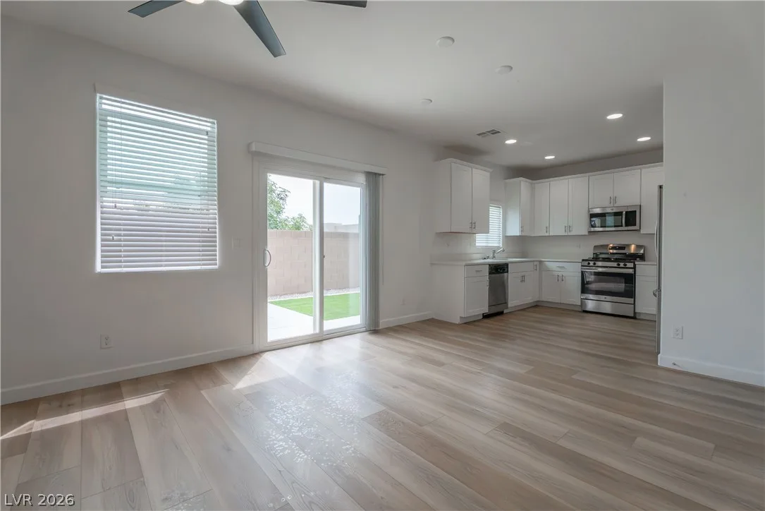 5474 Enchanted Rose Street — photo 2