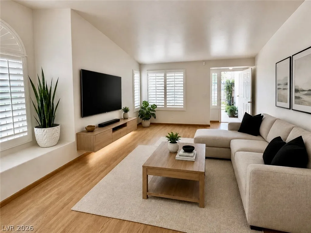 1809 Lyell Canyon Lane — photo 5