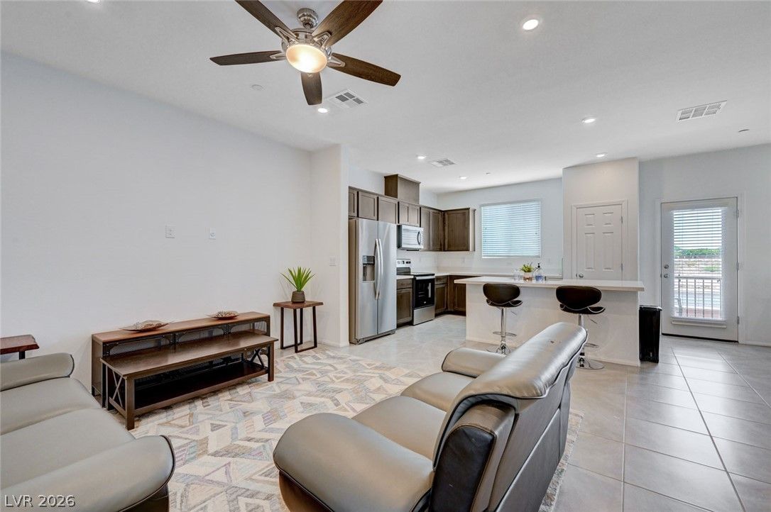 6515 Taffrail Avenue — photo 5