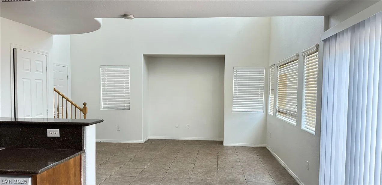 5665 Rose Tiara Drive — photo 3