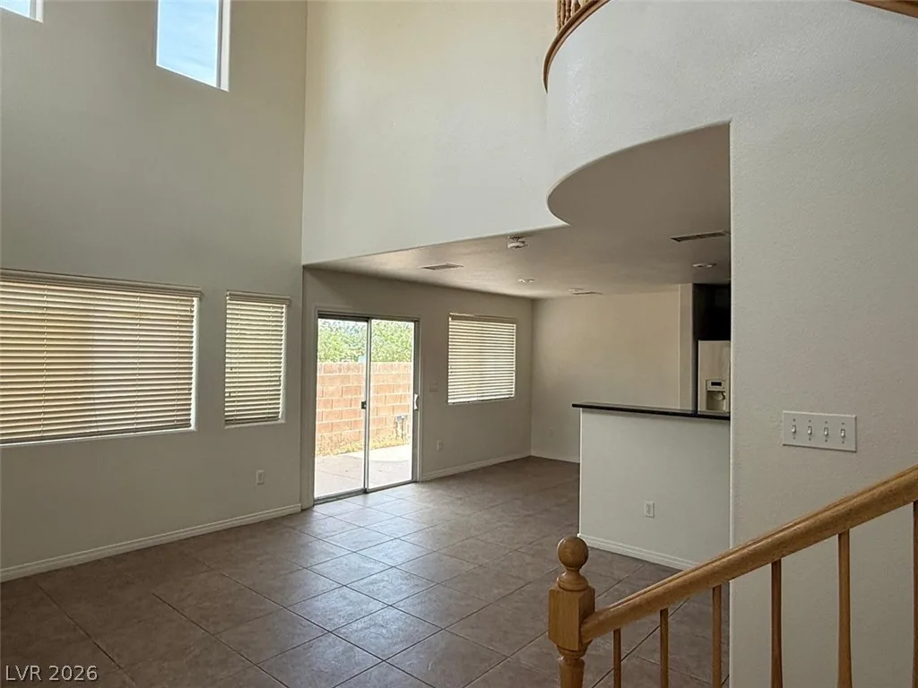 5665 Rose Tiara Drive — photo 4