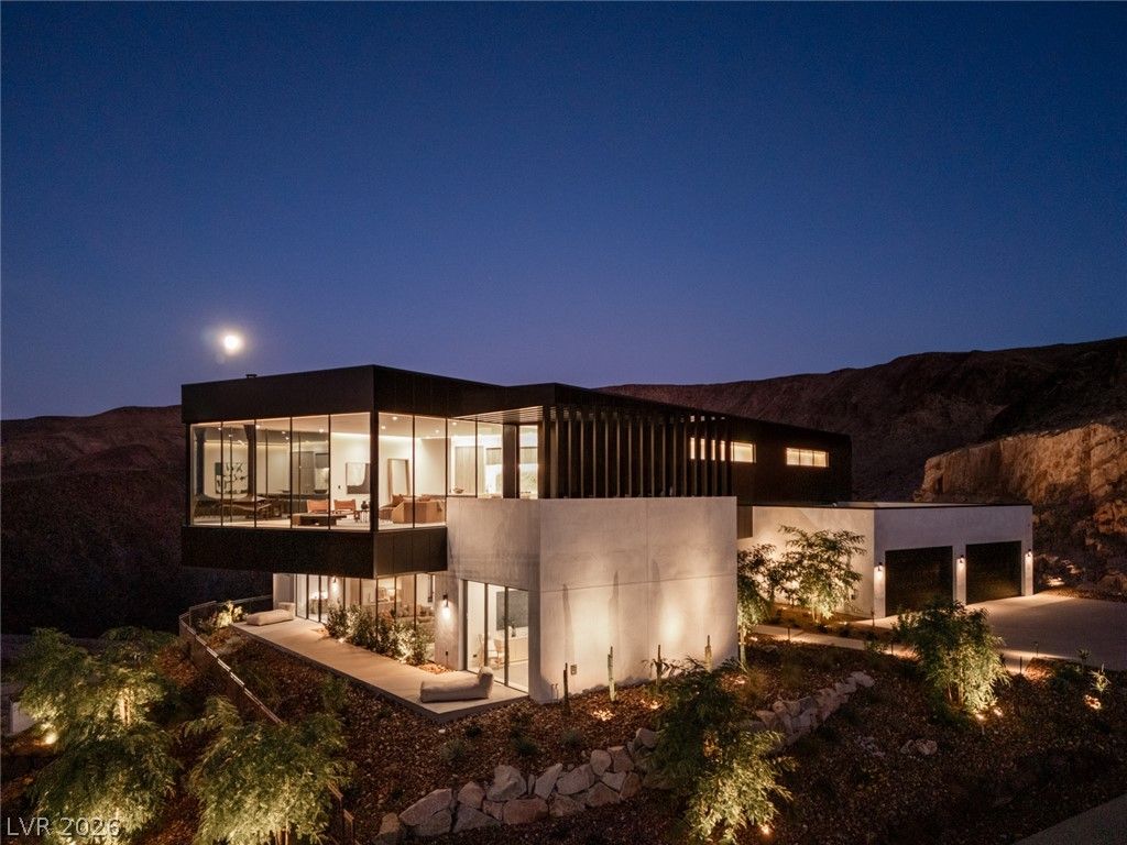 11 Chisel Crest Court — photo 2