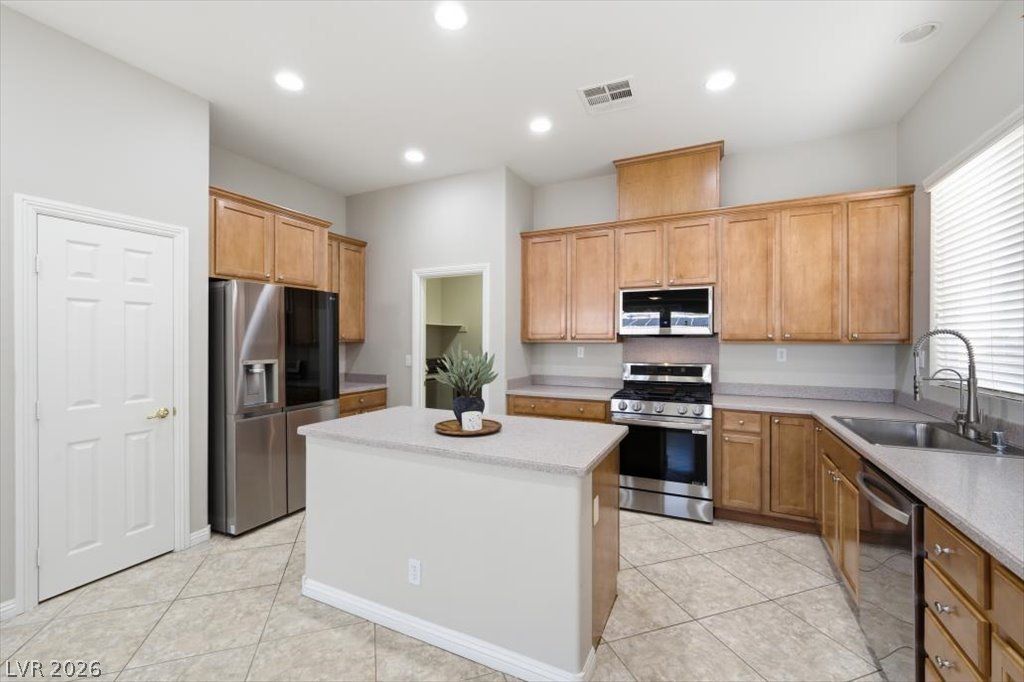 6552 Arrowbear Lane — photo 3 of 31