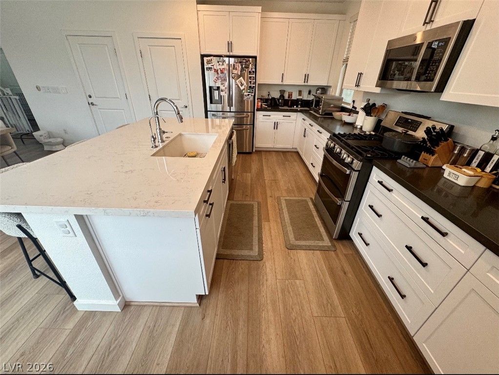 724 Emerson Creek Court — photo 2 of 5